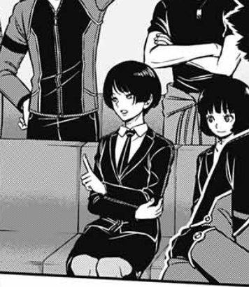 ワートリはどこまでドMにご褒美を与えてくれるのか・・・
想像の斜め上だよマキリッサ(16)!
草壁隊長(年齢今のところ不明)もキツそうでこれは・・・
踏まれたい
#ワールドトリガー 