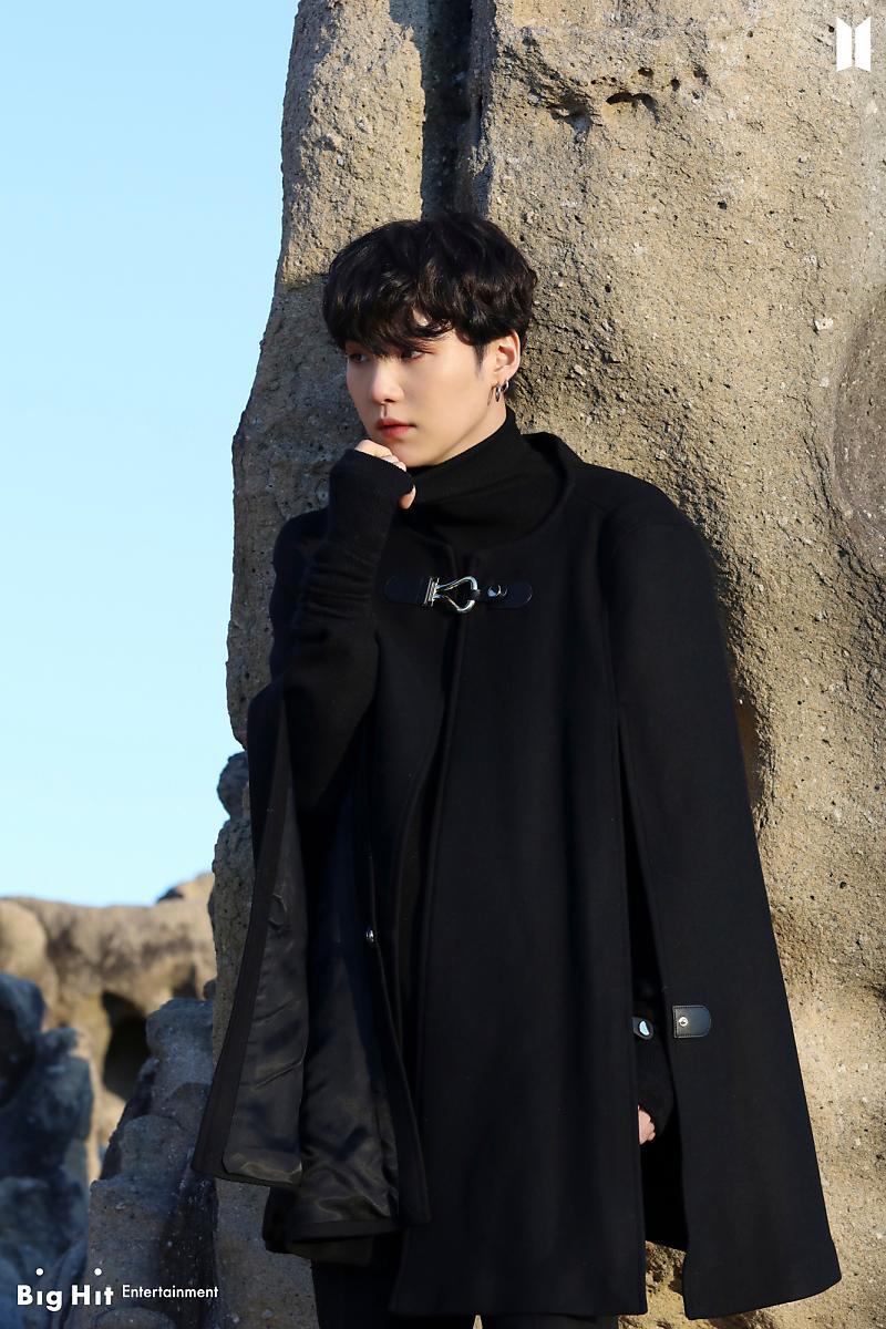 d2wings's tweet image. winter package x #SUGA