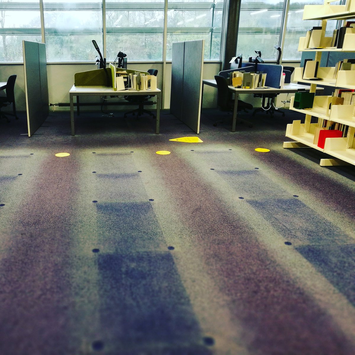 byolena's tweet photo. From the series #RandomLibraryPhotos

#librarylife #CovidLibrary #LockdownLibrary https://t.co/XlZTxICmyY