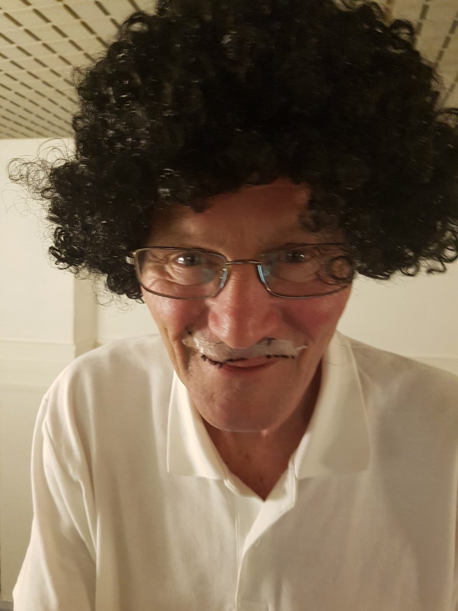 PRANGL3Yx's tweet photo. and put your name next to his i don't care ow long it will take i will do it 

Sleep tight and good night Dad forever in my heart until we meet again

ill try be strong for Mom and Simon and help them as much as i can 

xxxxxxxxxxxxxxxxxxxxxxxx https://t.co/Hc6YhaSjl2