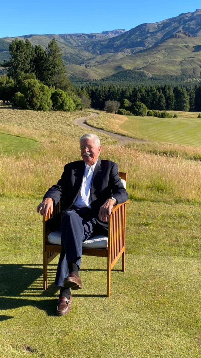 CHAPELCOGOLF's tweet photo. Backstage de  Golf Channel conducido por Diego Blejer una cápsula dedicada a San Martín de Los Andes mostrando las canchas de Chapelco Golf &amp; Resort y El Desafio Mountain GC. También estará el Loi Suites Hotel presente. https://t.co/Rl69UEHND8