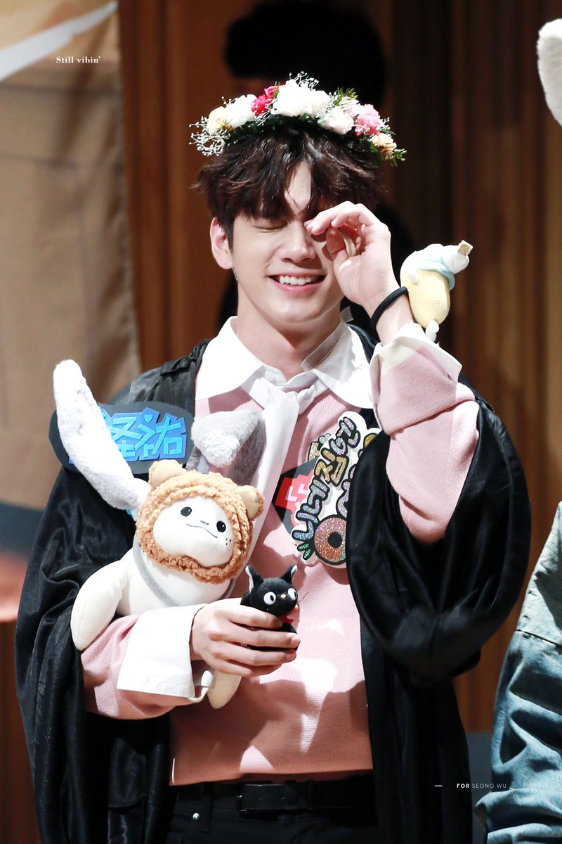 #옹성우 #ONGSEONGWU <a href="/officialtwt_OSW/">옹성우(ONG SEONG WU)</a>