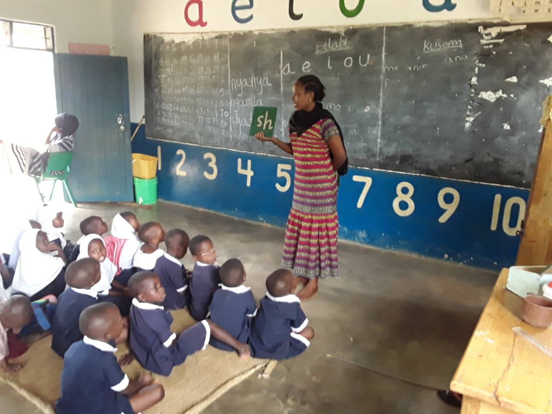 EdUKaid's tweet photo. We are more grateful than ever to the incredible businesses that #sponsor our pre-primary classes. Thanks to @H2ODirect 62 children at Naumbu pre-primary will get the #education they so desperately need this year

Get in touch if you’d like to sponsor a class https://t.co/kNF8I4BGFK