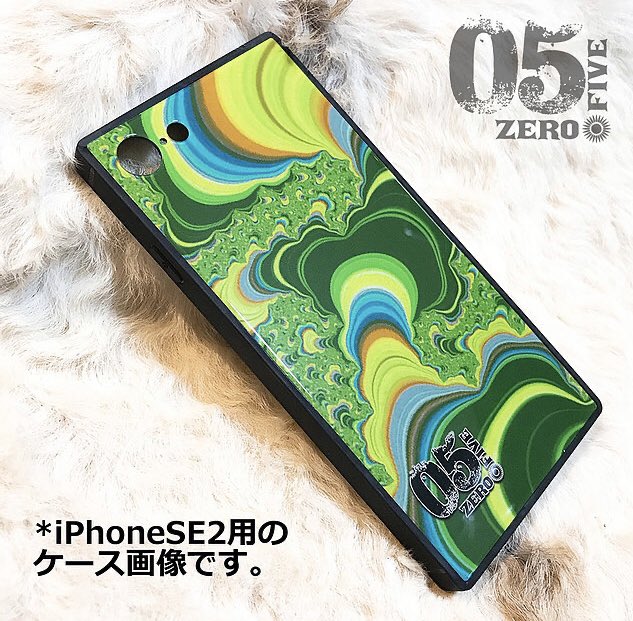 yoko_05's tweet photo. 05オリジナルiPhoneケースに12シリーズが仲間入り
ちぇけらぁ〜🐢https://t.co/9V82dCm8BV

#iphoneケース #iphone12 #スマホケース #サイケ柄 #ゼロファイブ #zerofive #オンラインショップで販売中 https://t.co/KClofUVhPy