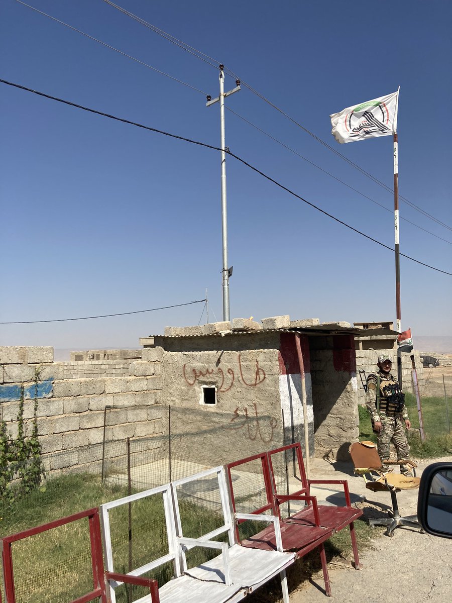 Yazidi Hashd al-Shabi fighter stands guard outside Kojo village  #Sinjar  #Iraq