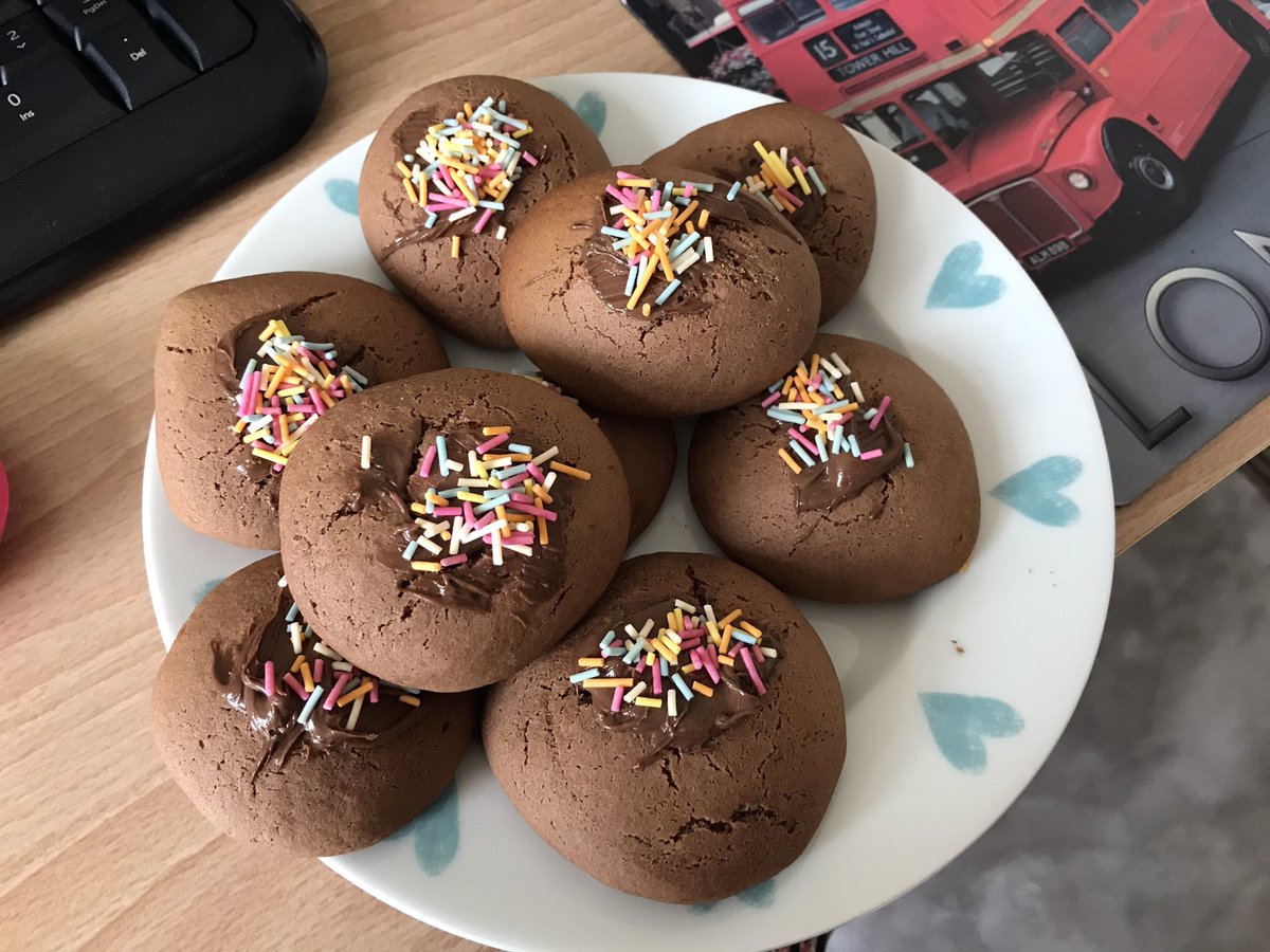 77Jenniflower's tweet photo. @Heygarthyear6 Nutella cookies to nibble whilst playing snakes and ladders for #Noscreenday https://t.co/CfHqIyV30P