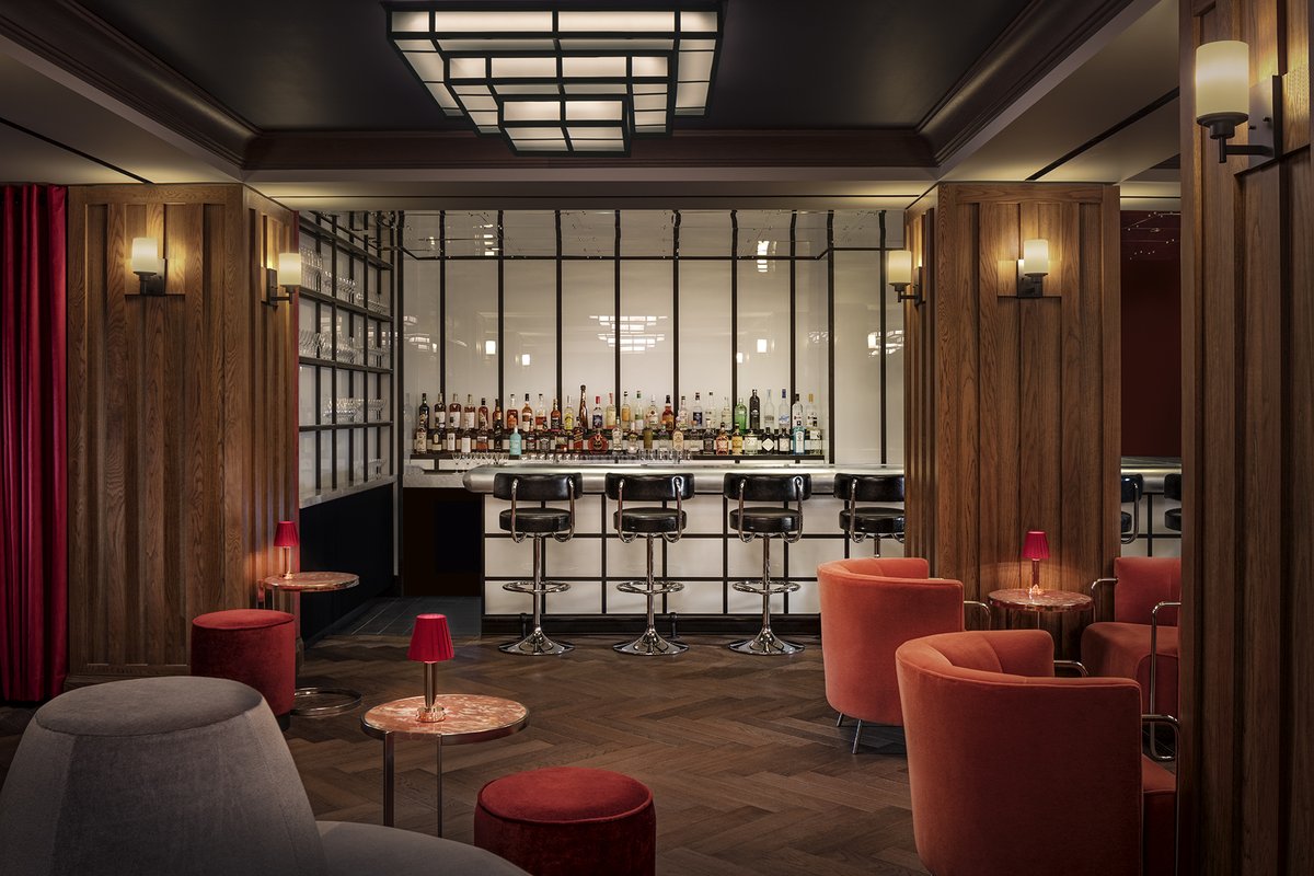AlleghenyMllwrk's tweet photo. We recently completed an amazing Washington DC hotel renovation...Allow us to reintroduce @riggshotel! 

#alleghenymillwork #projectmanagement  #architecturalwoodwork #metals #stone #glass #construction #contractor #custom #hotel #historiclandmark #WashingtonDC #TeamAllegheny https://t.co/BkoZOd1HM7