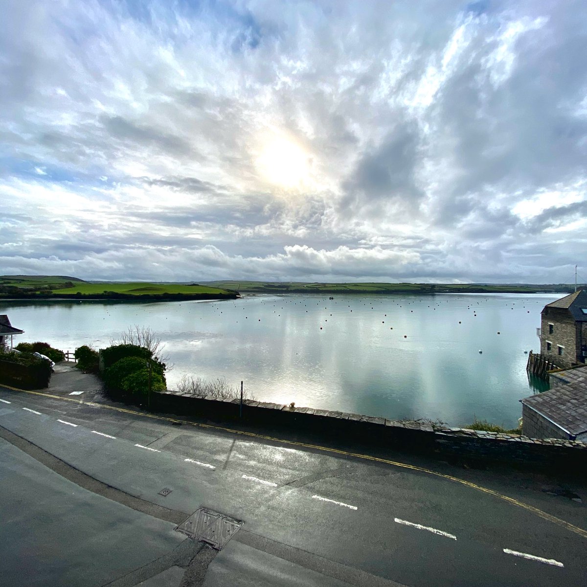 Our beautiful view of the River Camel from Porthilly to Tregonce. For all you missing Cornwall, we hope this brings happy memories and look forward to seeing you soon! ❤️🤞🏼 #rock #onlywayiscornwall @PaulAinsw6rth #ainsworthcollection #camelestuary