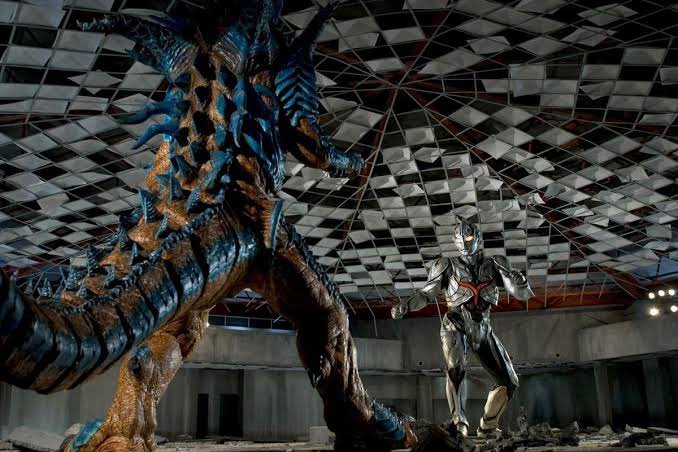 ULTRAMAN、ベムラーのリメイクデザインとしてのザ・ワン(初期の等身大