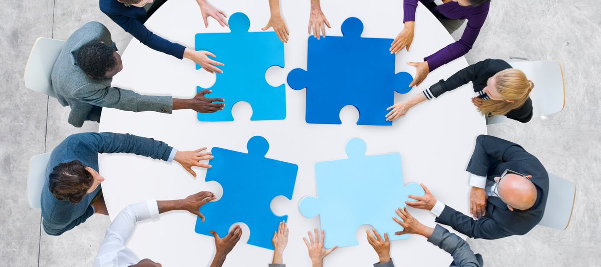 Die kollegiale Beratung ist eine #Intervisionsmethode, bei der eine Gruppe, z.B. mehrere Führungskräfte, gemeinsam Lösungen erarbeitet. Doch wie genau läuft sie ab? Und welche Rolle übernimmt der Berater bzw. die Beraterin dabei? Antworten findet ihr hier: bit.ly/39OoCqC