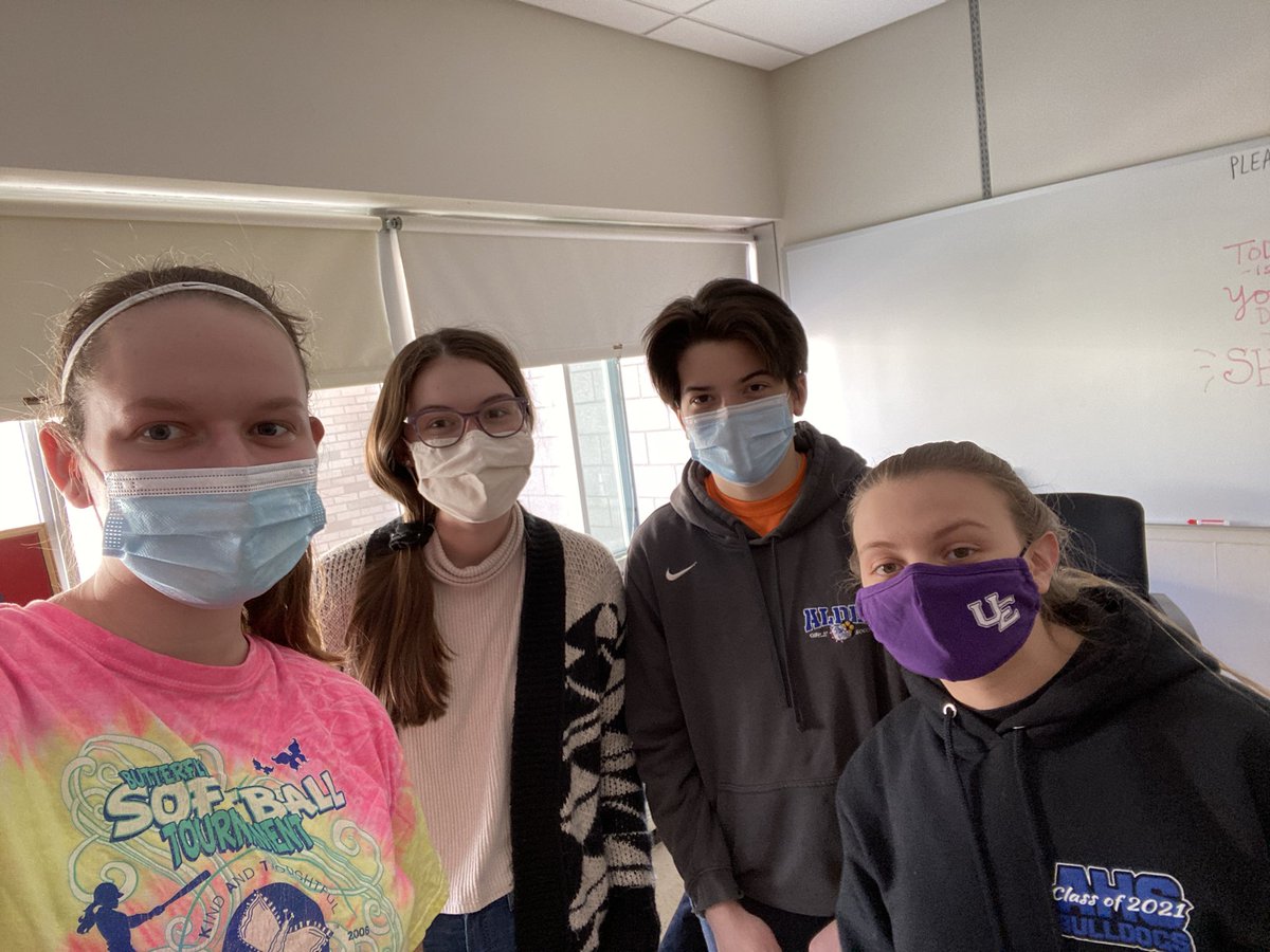 madie_abbott_'s tweet photo. @MrsTanner716 is our favorite person ever!! 💞 #SADDkindnesschallenge2021 https://t.co/pdNw3ZAJWy