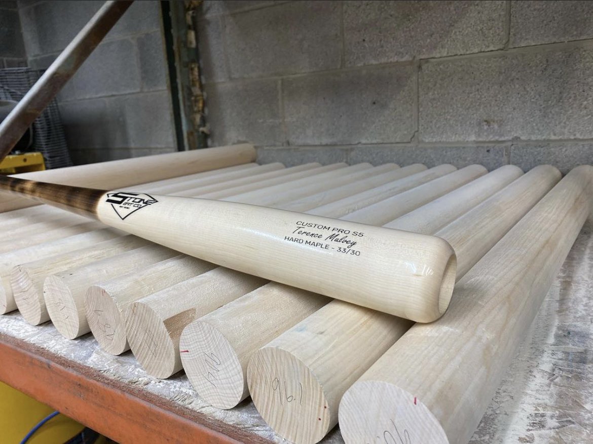 StoneBatCo's tweet image. Custom Pro S5!! 
Flame Tempered Handle🔥
Natural Barrel 🌲