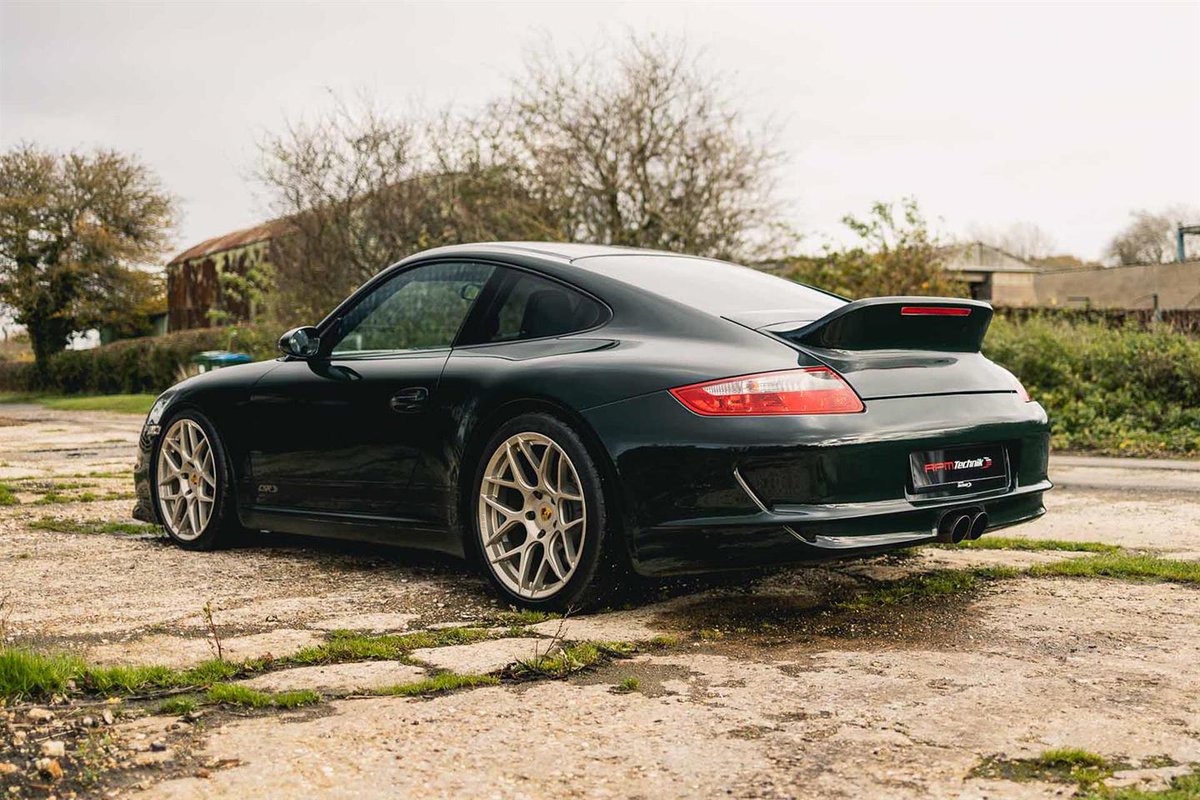 PistonHeads's tweet photo. Porsche never made a 997 R; if it had, the end result might have been a bit like this ๐ https://t.co/afLve78glj #Spotted #Porsche #911CSR #997 #PistonHeads https://t.co/5rjIsiHcaV