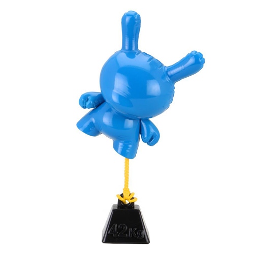 atomplastic's tweet photo. In stock: 8-inch Balloon Dunny CMYK Cyan Edition by Wendigo Toys x Kidrobot / limited to 1000 pcs / 20 cm / € 59,00

Shop now! https://t.co/Nd5EyPq9yn

#kidrobot #dunny #balloondunny #balloon #limitededition #arttoy #designertoy #cyan #wendigotoys https://t.co/2A29EjxHaV