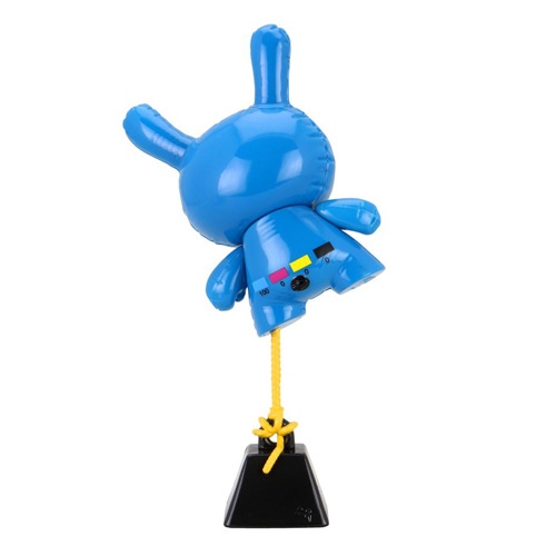atomplastic's tweet photo. In stock: 8-inch Balloon Dunny CMYK Cyan Edition by Wendigo Toys x Kidrobot / limited to 1000 pcs / 20 cm / € 59,00

Shop now! https://t.co/Nd5EyPq9yn

#kidrobot #dunny #balloondunny #balloon #limitededition #arttoy #designertoy #cyan #wendigotoys https://t.co/2A29EjxHaV
