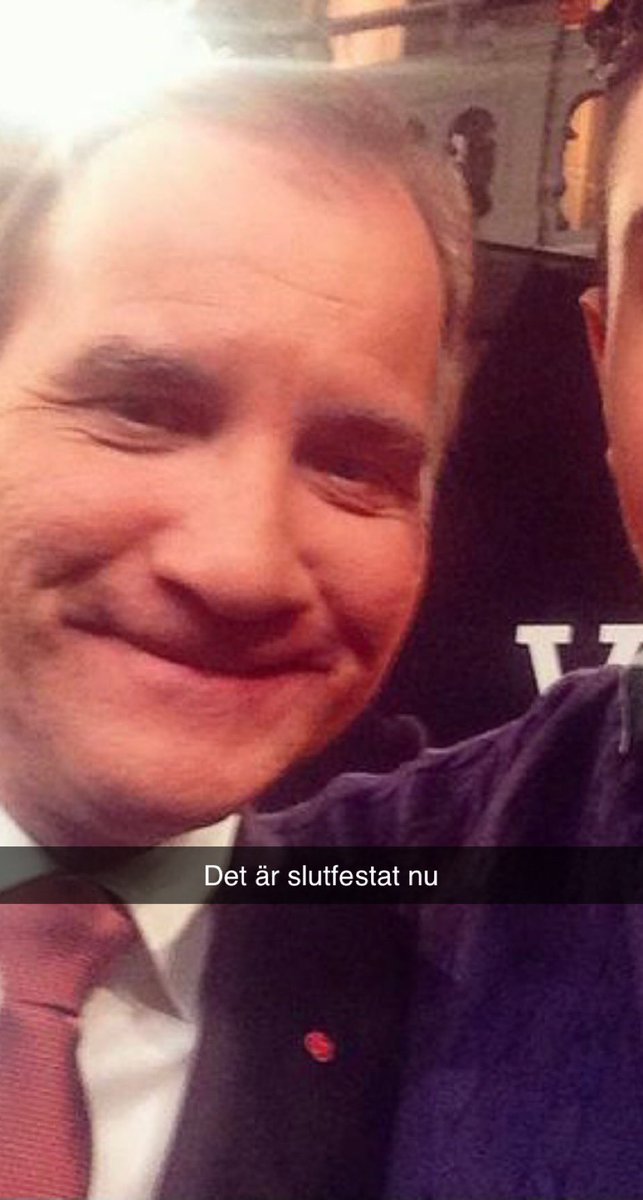 BREAKING NEWS: Myndigheterna gör nytt utskick. Denna gång på Snapchat: