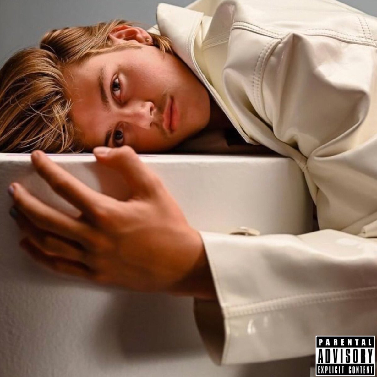 alltooruel's tweet photo. anything can be an album cover: ruel edition https://t.co/3ff9kjk9G7