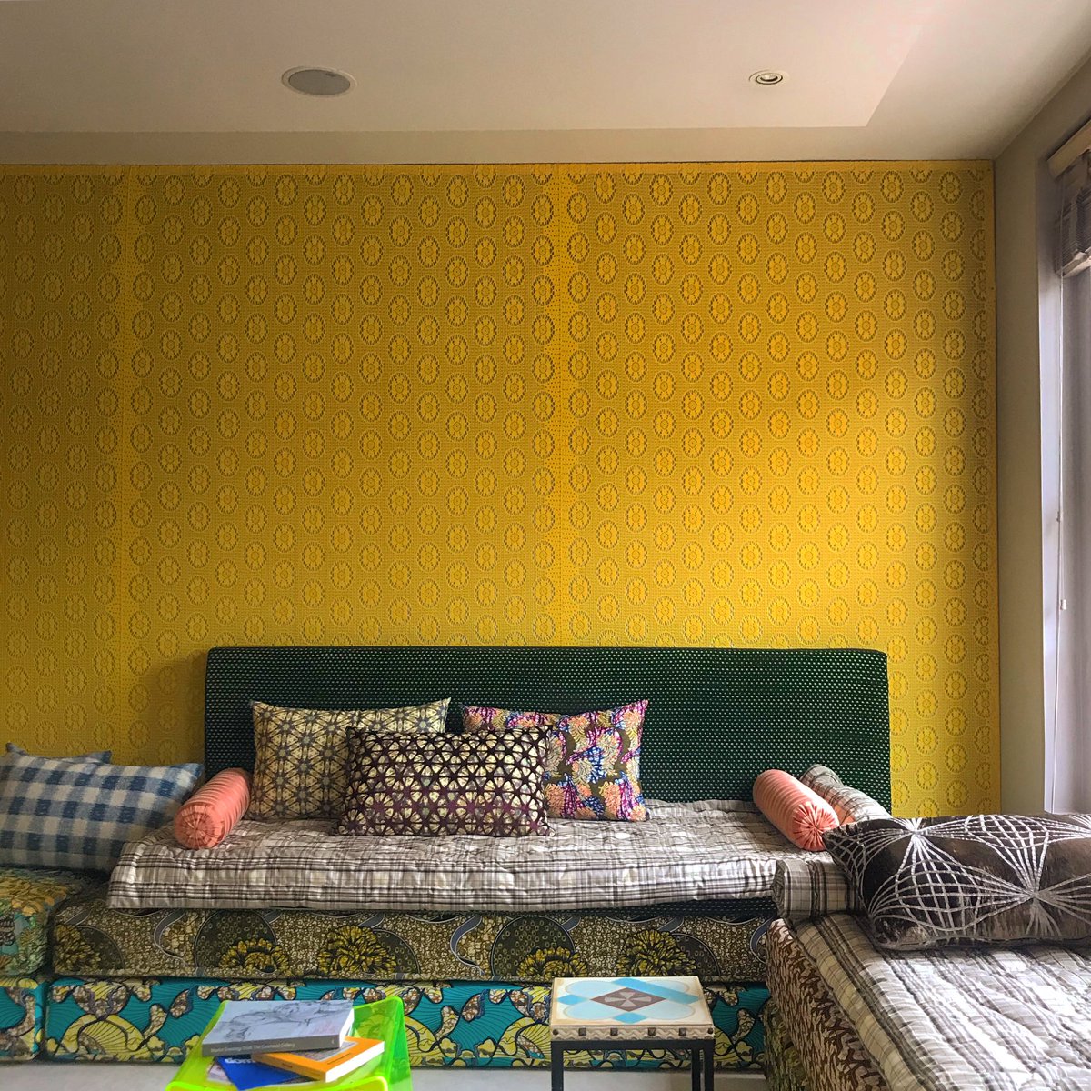 AKKarchitects's tweet photo. Yellow lace fabric wallpaper and  custom made daybed sofas designed by @akk_architects • #daybed #daybeddesign #wallpaperdesign #daybedsofa #interiordesign #lacefabric  #interiorarchitecture #architecturaldesign #artisanmade https://t.co/F0AjDPKnpR