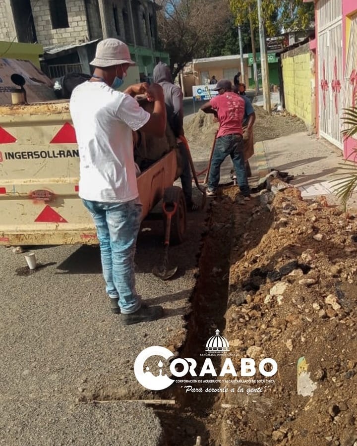 coraabord's tweet photo. Hemos iniciado los trabajos de ampliación e instalación de red de distribución en el sector la Ceiba de Andrés Boca Chica, en este proyecto todos los Munícipes de dicho sector saldrán beneficiados.
¡Continuamos trabajando para servirle a la gente! 
#Coraabo https://t.co/YJqD1RsIhJ