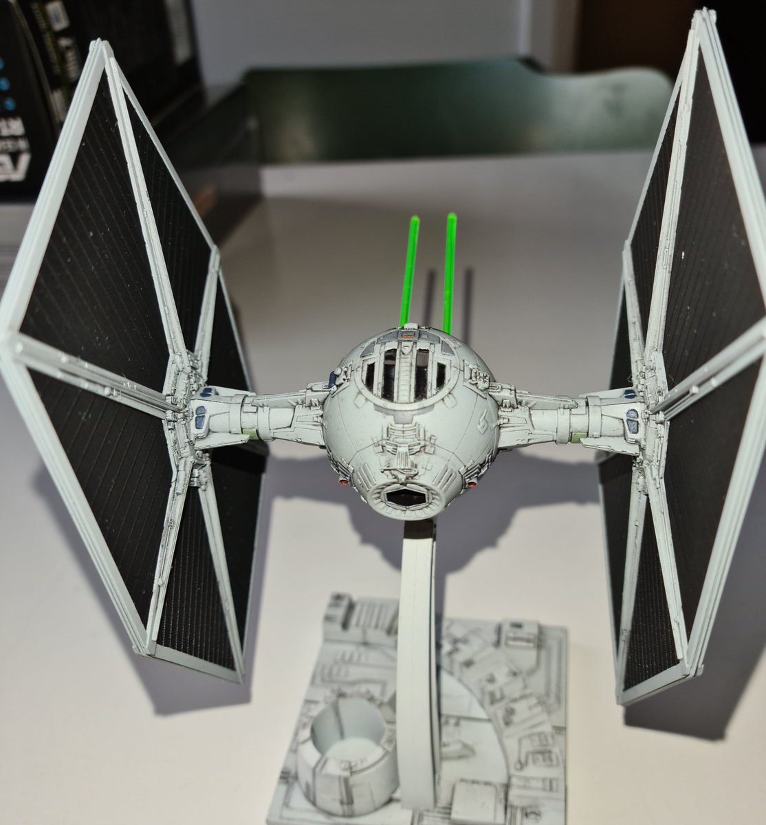 andkohler's tweet photo. My second model kit complete. Very happy with this one too. #Bandaihobby #Modelkits #StarWars https://t.co/WEZzyFJPTO