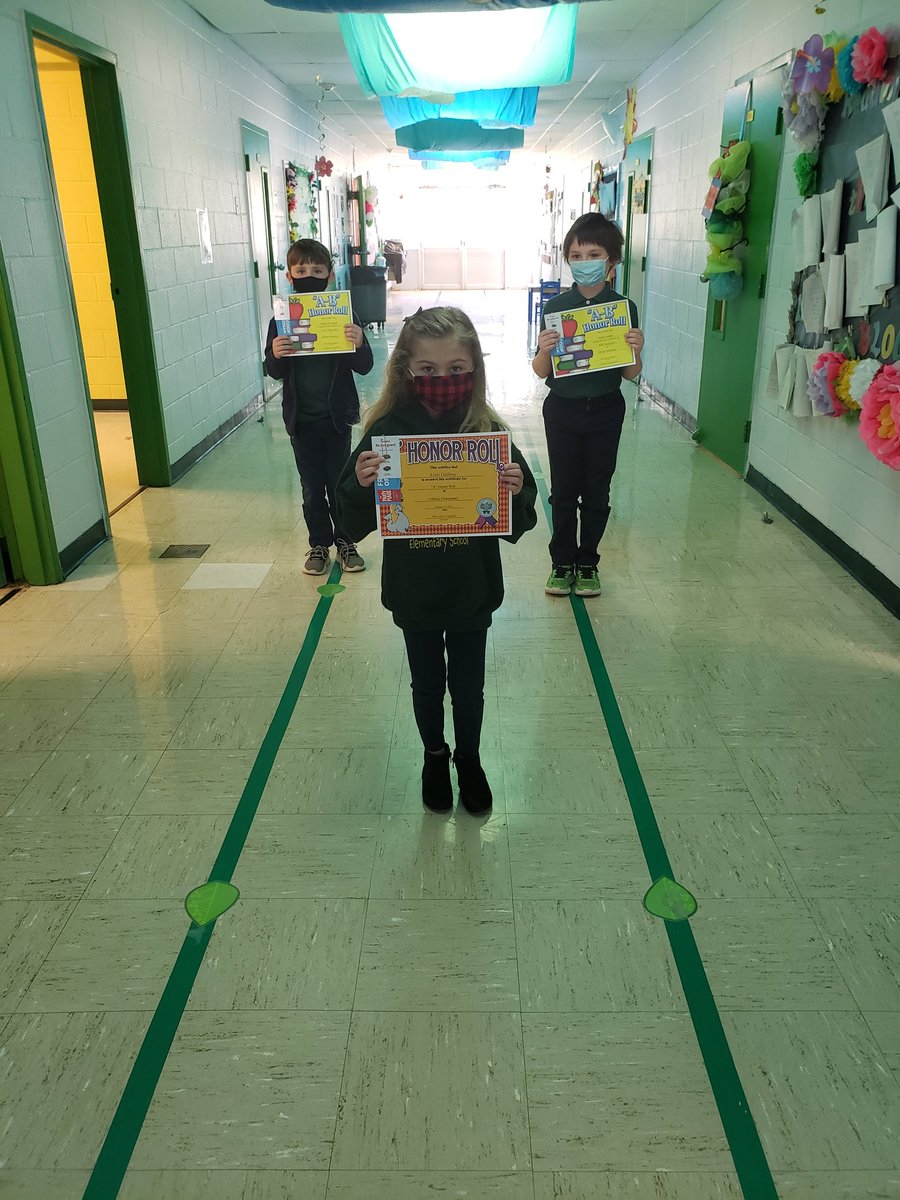 LacestC's tweet photo. It's never too late to celebrate successful and hard working students. These students had honor roll for the first nine weeks at Gibson Elementary in 1st, 2nd, and 3rd grade! #WATCHUSGROW #TPSDPride https://t.co/B953TyOl9j