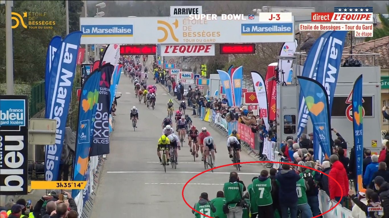 EtZIrdzXEAAS4mn?format=jpg&name=large