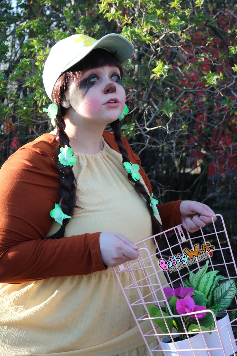 leif cosplay from animal crossing