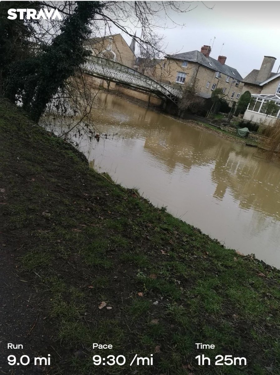 TheMRunner16's tweet photo. A lovely 9miler this morning.

😬 Okay I'm lying. The first 3 miles was awful. I changed my route and the first half consisted of hills I've not run in ages and my legs weren't happy. After 3 miles they felt stronger and I just carried on to 9 miles. #startrunningstayrunning https://t.co/WSyY5geGBU