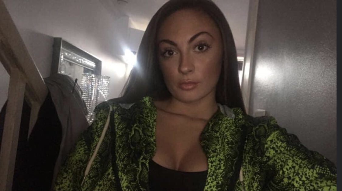 hammers4work's tweet image. @sadiesuth she’s been a star again promoting page and charities  cheers