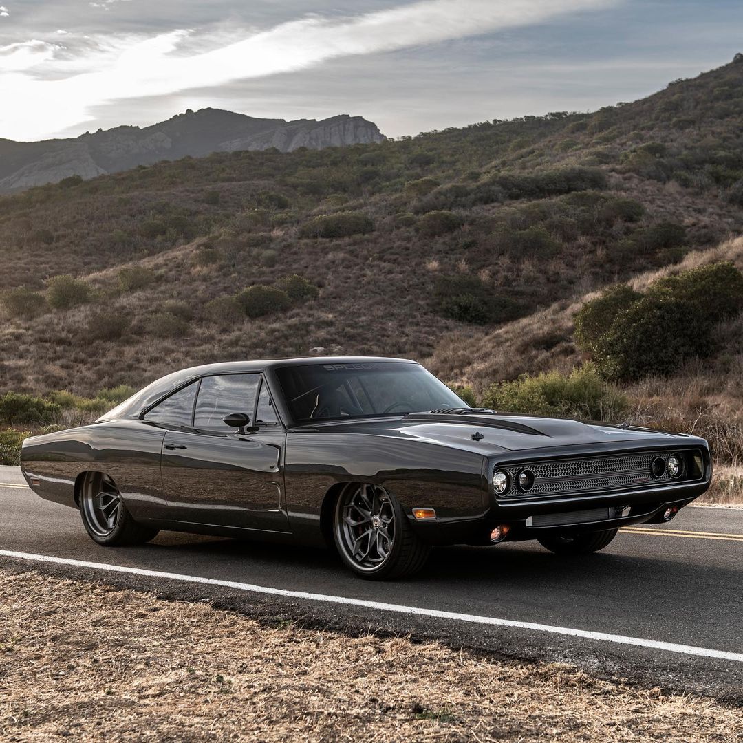HYPEBEAST's tweet photo. SpeedKore has unveiled its new “Hellraiser” 1970 Dodge Charger.
Photo: SpeedKore

Details: https://t.co/Rj4iOeh0NY https://t.co/wPW4TUU5kH