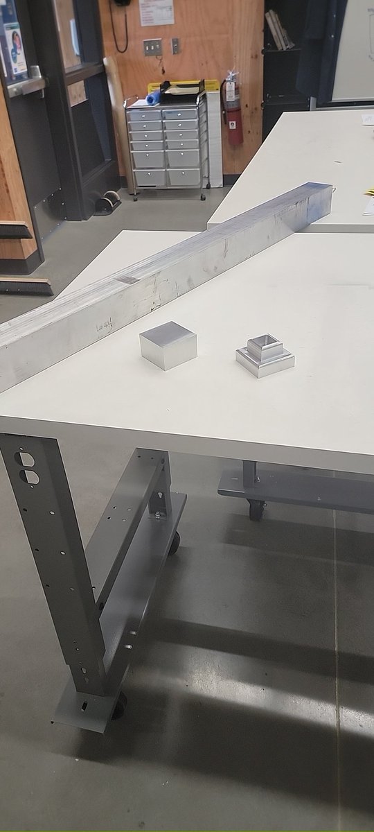 MrDubs_PM_andW's tweet image. Manual Knee Mill project:
Starting with 2.500&quot; square 6061 stock..machine .050&quot; to square the sides and a 1.500&quot; height...final product on the right @sd129 #precisionmachining #makestuffwithyourhands #makeworkcoolagain #GSD