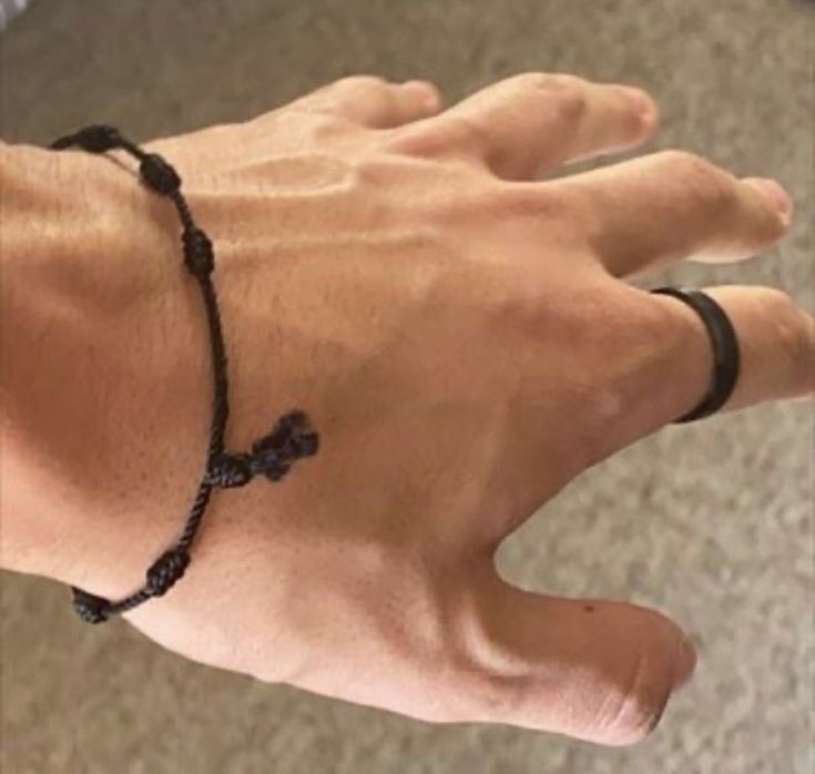 Sakusa Kiyoomi(aku kira jempolnya gada setengah ternyata ketekuk)