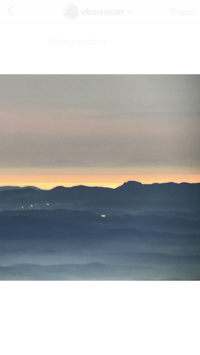 VBoixskier's tweet photo. Ses illes des de la Tosa d’Alp (amb uns prismàtics i un iphone 7 😂)@MeteoPiri @P4Estacions @eltempsTV3 @eloicordomi @TomasMolinaB @MeteoMauri @AEMET_Cat @Oscarmagdalena1 @meteocat @alexmegapc https://t.co/EKhCofaYSV