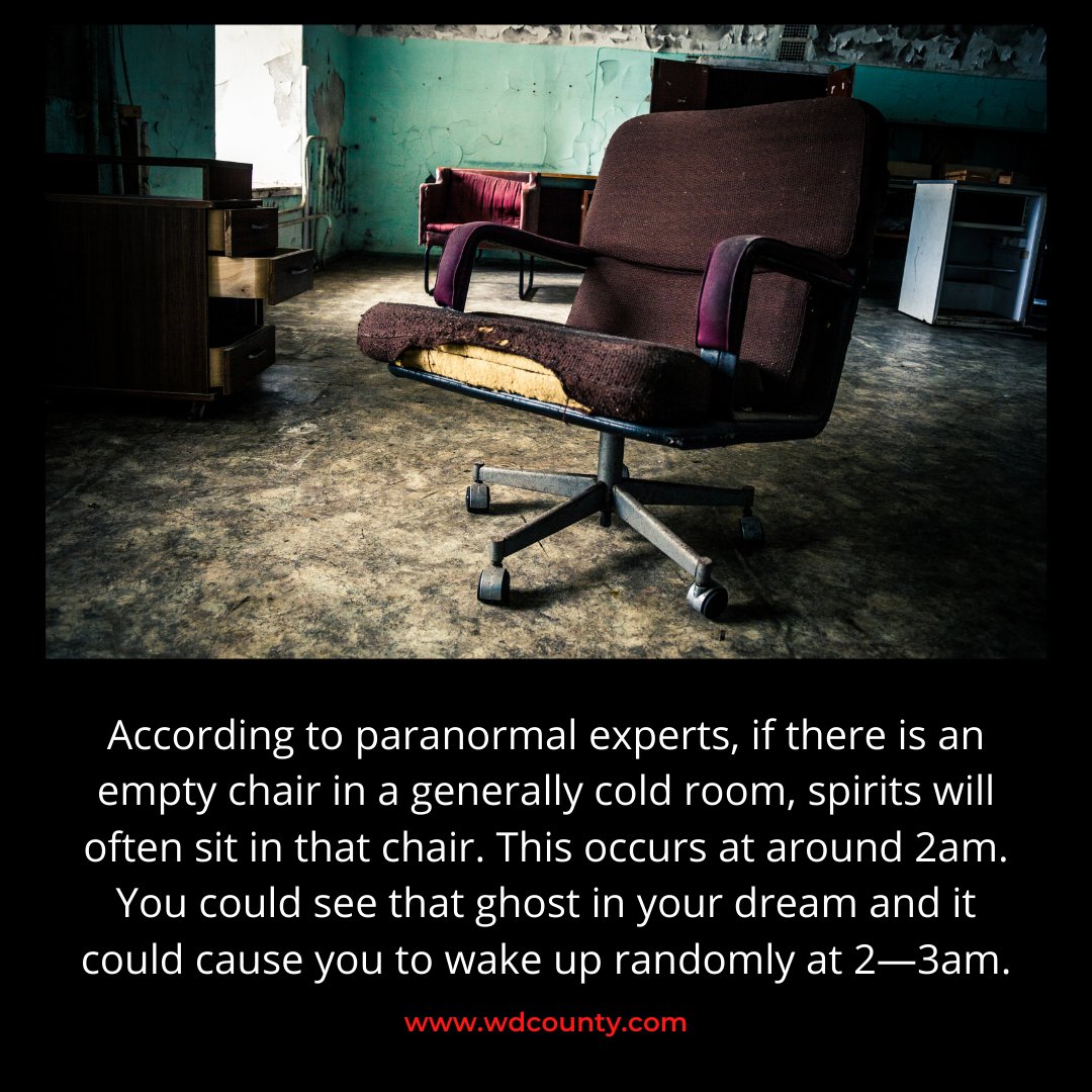 wdcounty's tweet photo. Who knows, when you're in bed, and you look at a dark corner with a chair or hanging pile of clothes, you might see some creature there...
#creepyfacts #illuminatifacts #interestingfacts #horror #scarystories #scary https://t.co/1G9K5tW2YD