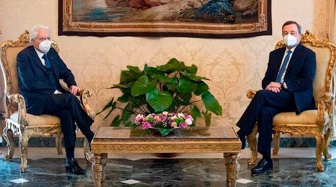 MimmoBevacqua's tweet photo. Bisogna avere visione e non cadere ai colpi di testa e alle facili tentazioni di "fuga" dalla responsabilità. Condivido molto l'appello lanciato da @dariofrance al presidente uscente @GiuseppeConteIT e al resto della maggioranza di sostenere il presidente incaricato Mario #Draghi https://t.co/9dfyNcQV6n