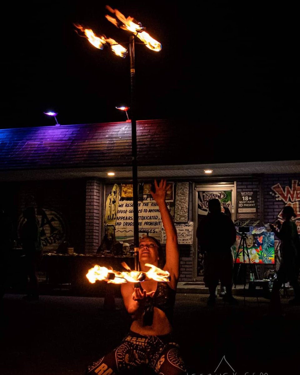 iappreci8urbutt's tweet photo. Pics from last weekend π₯π₯ππβ¨ππΈ #firephotography #flowtography #flowarts #flowartists https://t.co/eMpiiV7hNn