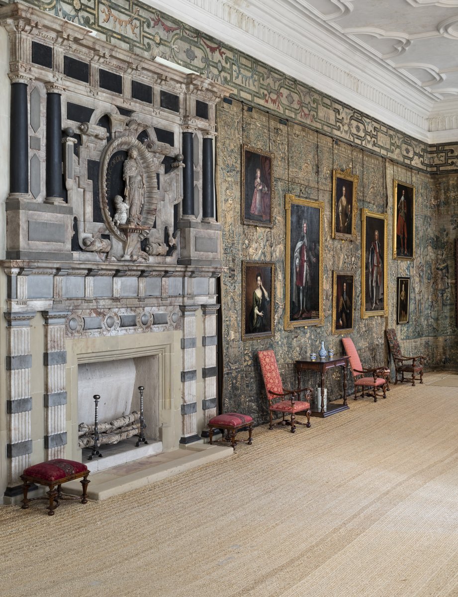 The hall may be closed but let's remember what it feels like to promenade along the Long Gallery. Portraits, tapestries and that familiar scent of rush matting. 

#museumsunlocked #elizabethanhall #behindthescenes #history #historyuncovered