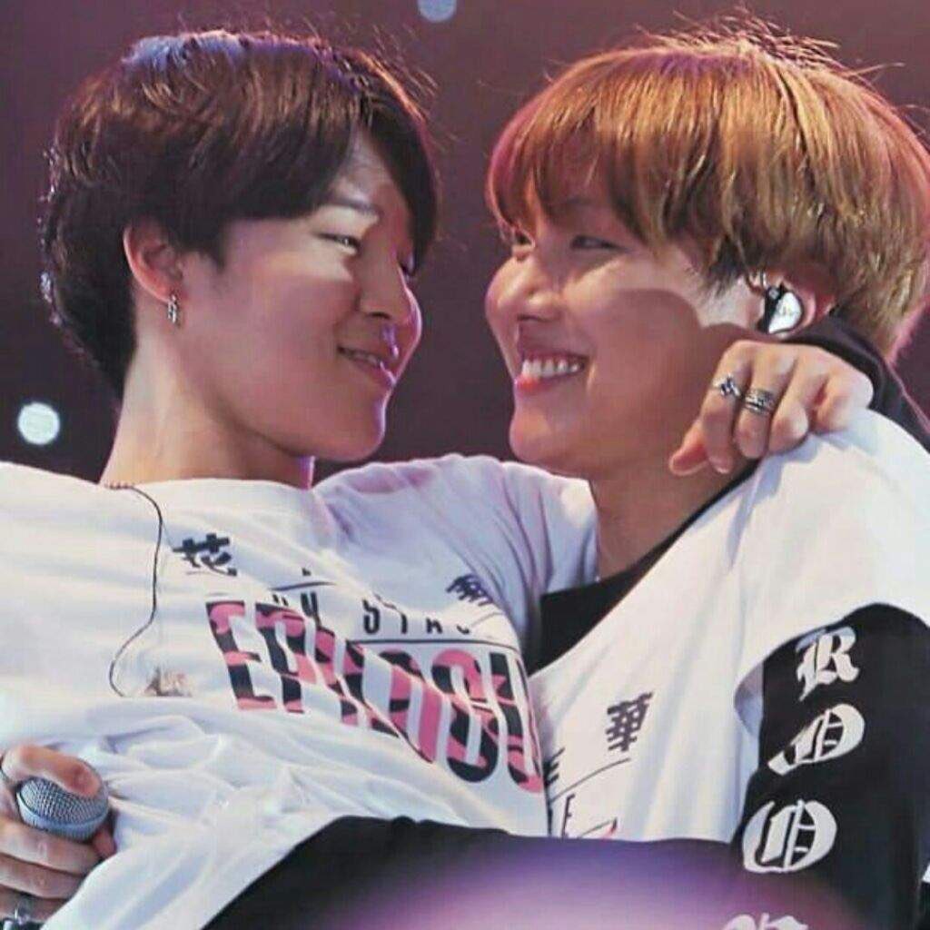 vminkookfairies's tweet photo. jimin being hoseok’s baby - a precious thread: https://t.co/ItzRcphhXK