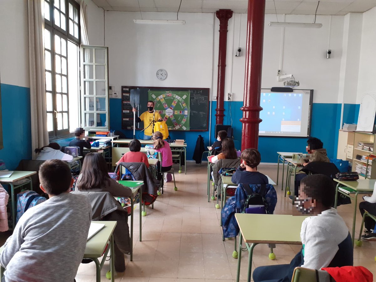 😊Esta mañana hemos disfrutado de una muy agradable jornada en el precioso colegio de #Zaragoza de #ColegioGascónyMarín, donde por primera uno de sus grupos ha resuelto la totalidad del juego de pasalabrasa, unos craks.
#IIFFAragón #IIFF <a href="/GobAragon/">Gobierno de Aragón</a> <a href="/IIFFAragon/">INFOAR</a>