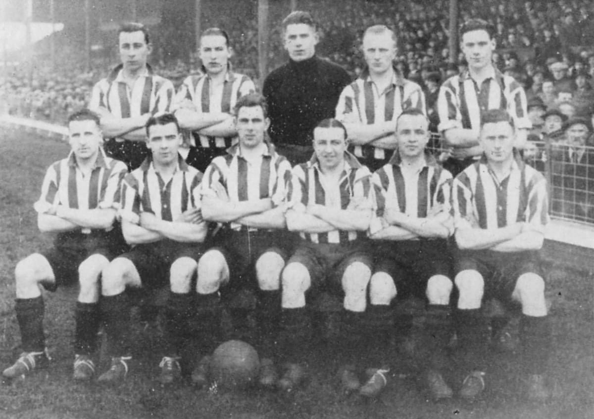 Founded in 1928  @derrycityfc ,gained entry into the Irish League in 1929.They won the City Cup in 1935 and again in 1937 and were Irish Cup finalists in 1936 #JanuDerry