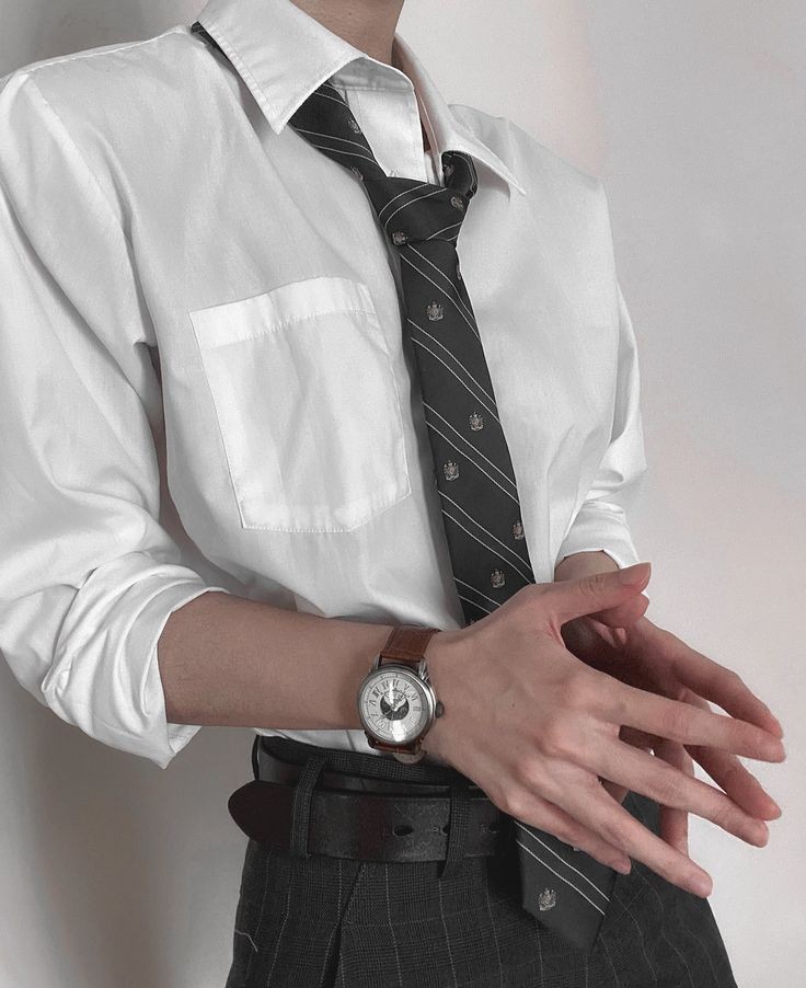 Tendou Satori(ini tangan yg sering "baki baki" apa hayo yg di'baki')