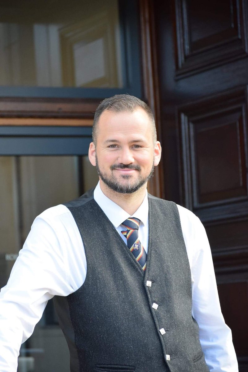 BoxyPB's tweet image. LEADING DRUMMER UPDATE

Nicky Gibson has decided to step down from his role of Leading Drummer at Bucksburn and District Pipe Band.

Scott Black has been appointed as the new Leading Drummer with immediate effect.

Full story on our Facebook page. 

#BoxyPB 🔴🎶🔵