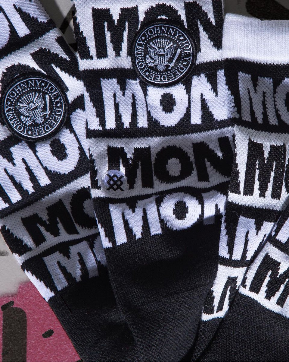 Stance_Chile's tweet image. Jueves Punk con los clásicos de #Ramones 🎤🎸🎸🥁 

#StanceCrew #StanceSocks