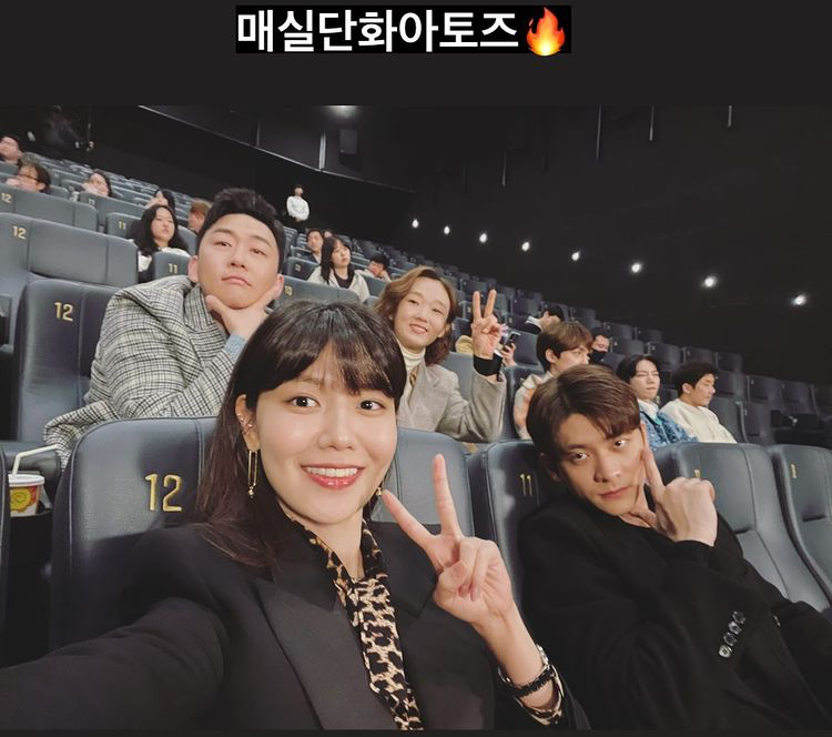 SNSD_0805's tweet photo. 수영 인스타 스토리 #런온 #RunOn https://t.co/ZMNmqgA1t0