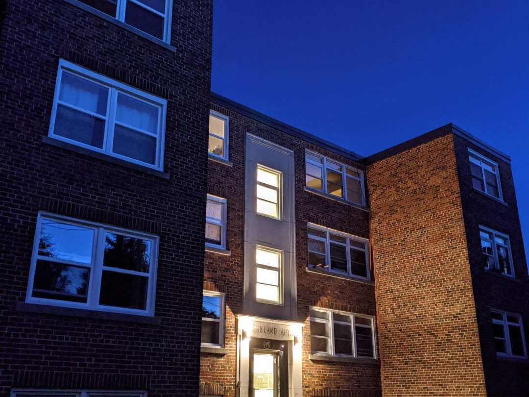 _management1st's tweet photo. Do you know anyone that's looking for a place to rent in Kitchener?
We just listed a new listing with 2 bedrooms and 1 full bath.
👀↓↓↓

3-141 Chapel Street Street, Kitchener, ON N2H 2T6, $1500.00 / month.
Click the link below for more details.
https://t.co/Uh2mVZzj3n https://t.co/WW2ipATH3U