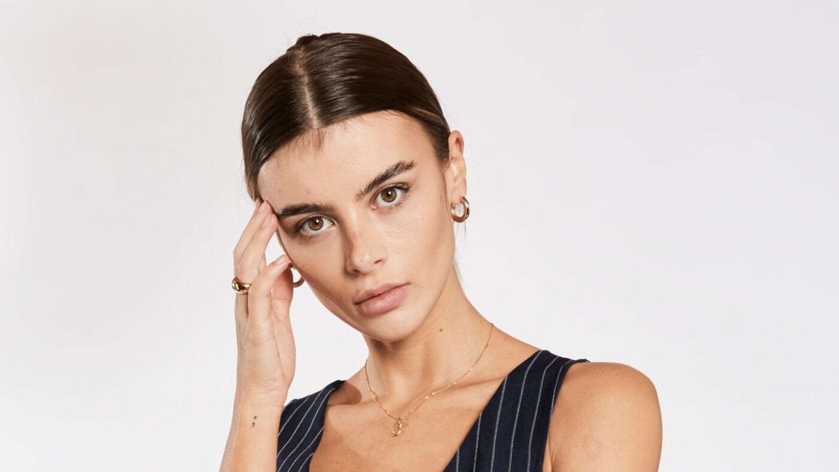 holy121111's tweet photo. deutsche Kendall Jenner #gntm https://t.co/Cnq1MhEBE6