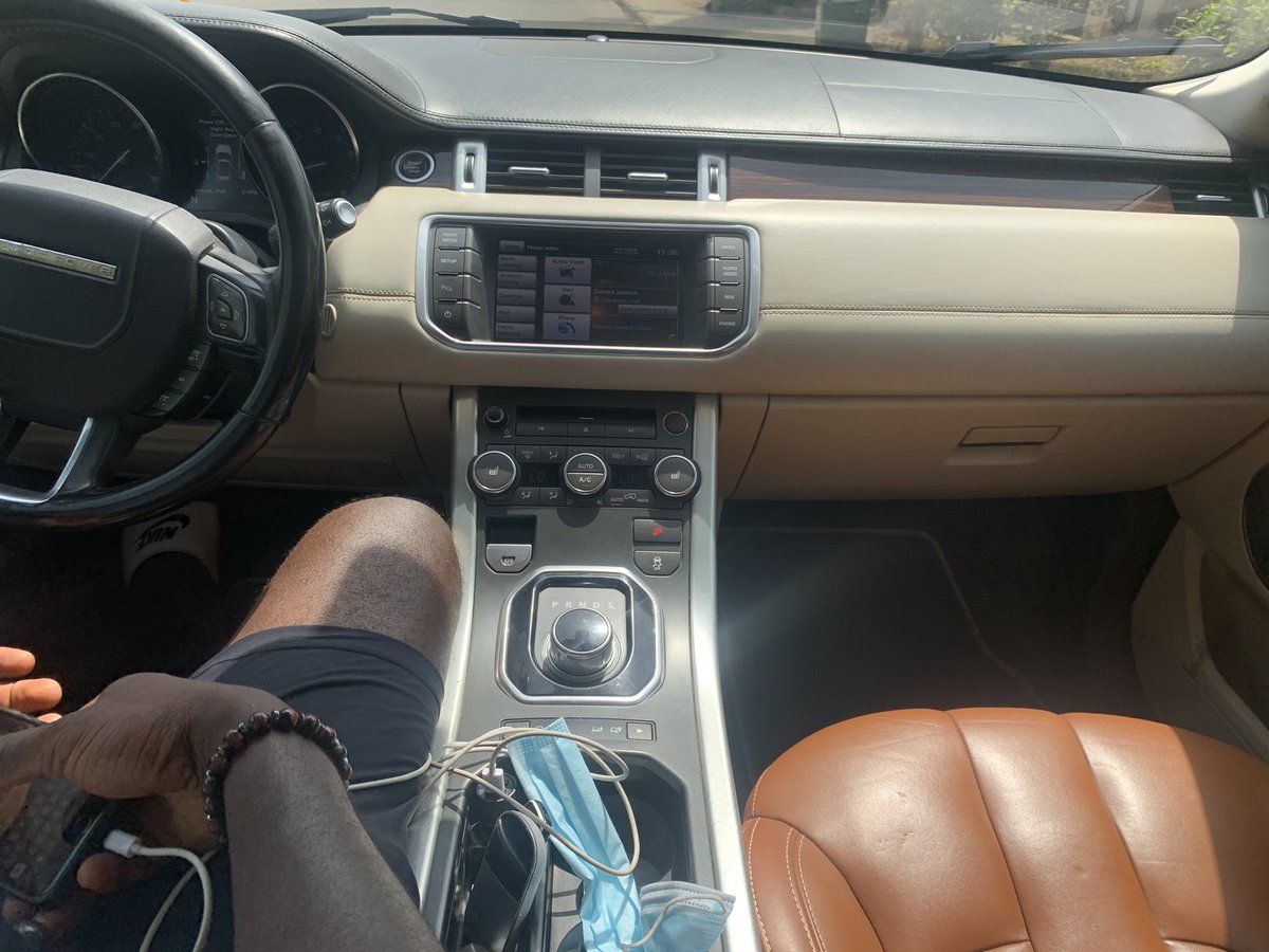 Price 10m
Land Rover Evoque 
Location abuja 
Call 09039954141
Please retweet 🙏🙏🙏
☝️☝️☝️☝️
#SoroSokeGeneration #03Cards #TheCongaChallenge #UnitedNationsApplaudBello #realestate #GEMAIndivisible #realUpgrade #03Cards #AbujaTwitterCommunity