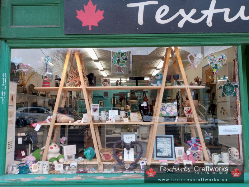 LockeStShops's tweet photo. LESS THAN A WEEK TO GO! #TexturesCraftworks #lockestshops
#CurbsidePickup / #windowshopping Feb.9-13 (11-3 pm.)
Peek in the windows and see what you can't resist 😁
#HamOnt @texturescrafts https://t.co/EqwUeAoDOM