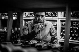 SlurpWine's tweet photo. A great article from @LeSommelier1 @AnnaCaidan featuring one of our favourite winemakers @Izelevb 
KWV South Africa: Portrait of a winemaker
In conversation with Izele Van Blerk, Mentors winemaker at KWV in South Africa https://t.co/TFoT3qhU0W
#drinksouthafrican #wosa https://t.co/znpGqOetc9