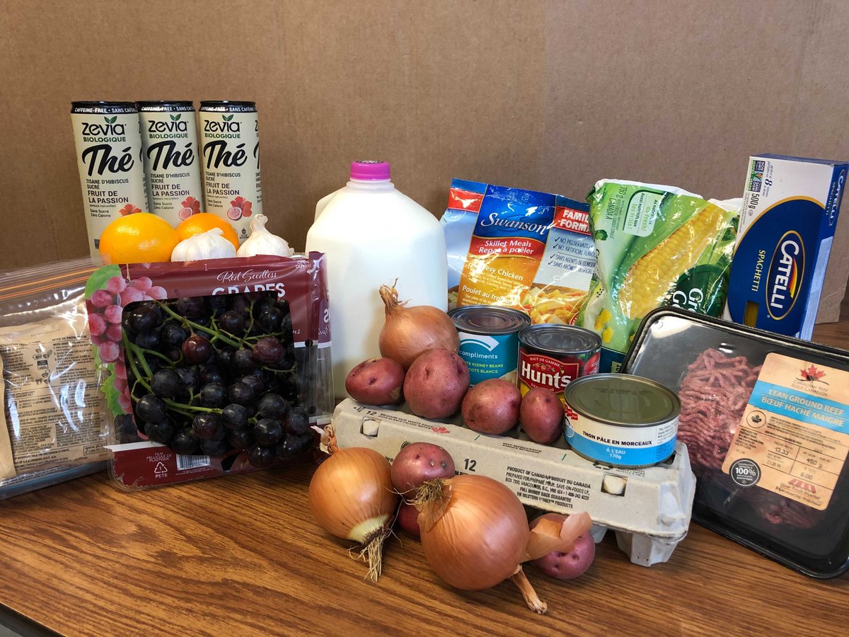 February is off to a fantastic start! Can you believe that all this nourishing food was for a single allotment? This menu came to a total of 30lbs of healthy perishable and non-perishable items such as red grapes, eggs, and lean ground beef! #freshfood #foodbank #vancity